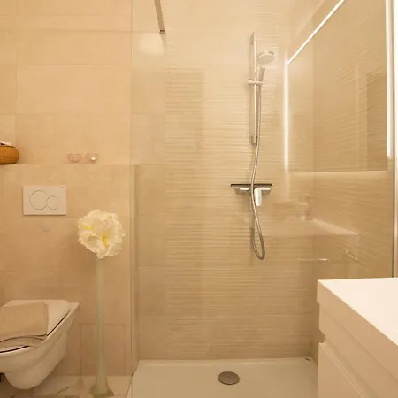 Apartment Luxury Res - With Parking Ljubljana