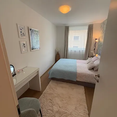 Luxury Res - With Parking Apartment *